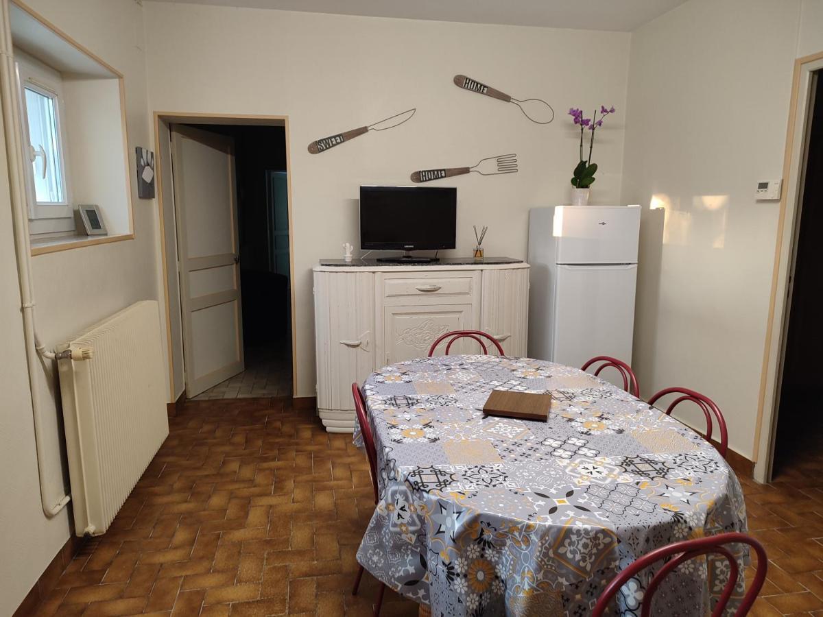 Gite Chez Jeannot Azay-le-Ferron 外观 照片