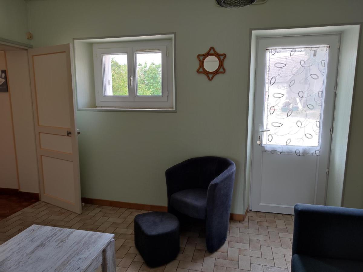 Gite Chez Jeannot Azay-le-Ferron 外观 照片