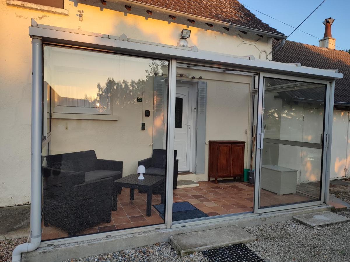 Gite Chez Jeannot Azay-le-Ferron 外观 照片