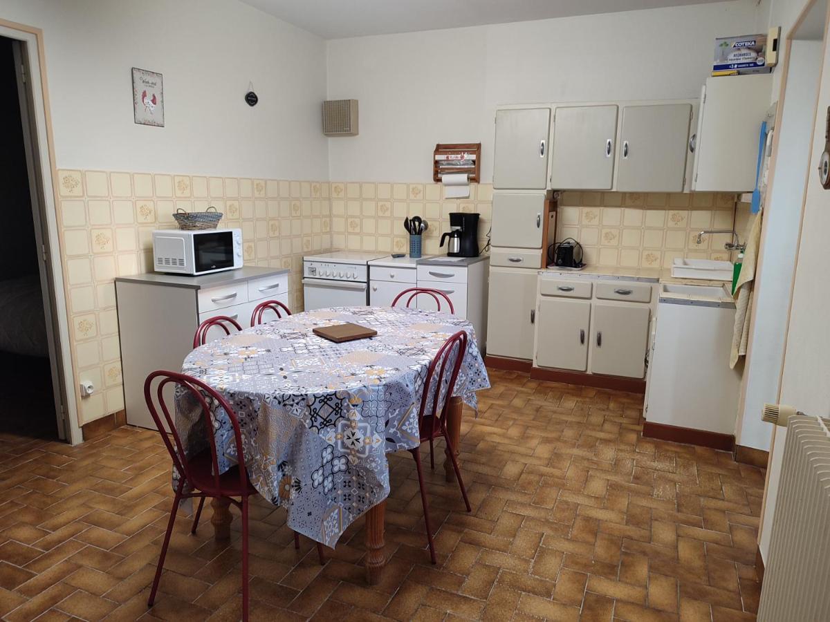 Gite Chez Jeannot Azay-le-Ferron 外观 照片