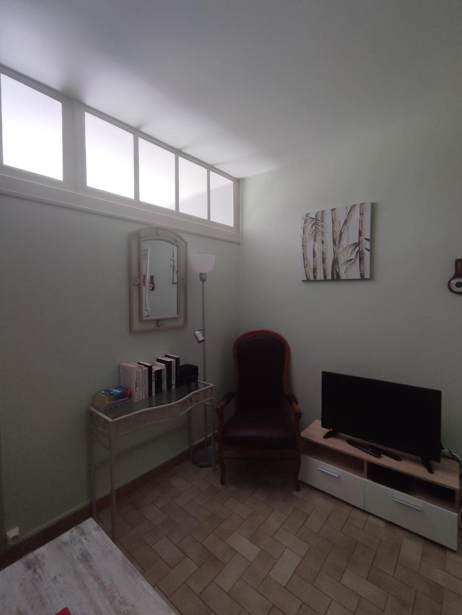 Gite Chez Jeannot Azay-le-Ferron 外观 照片